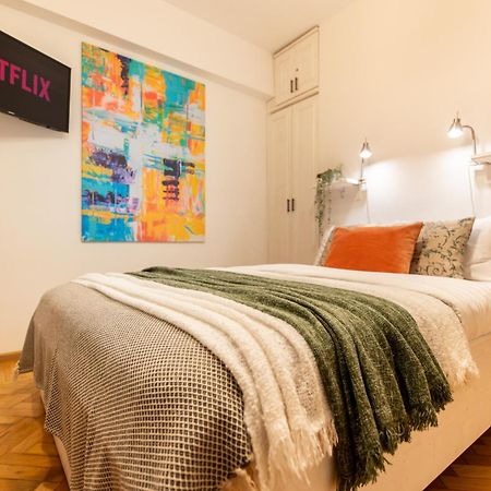2Br Apartment At Piata Natiunilor Unite: Perfect For City Center Stays Bukarest Kültér fotó