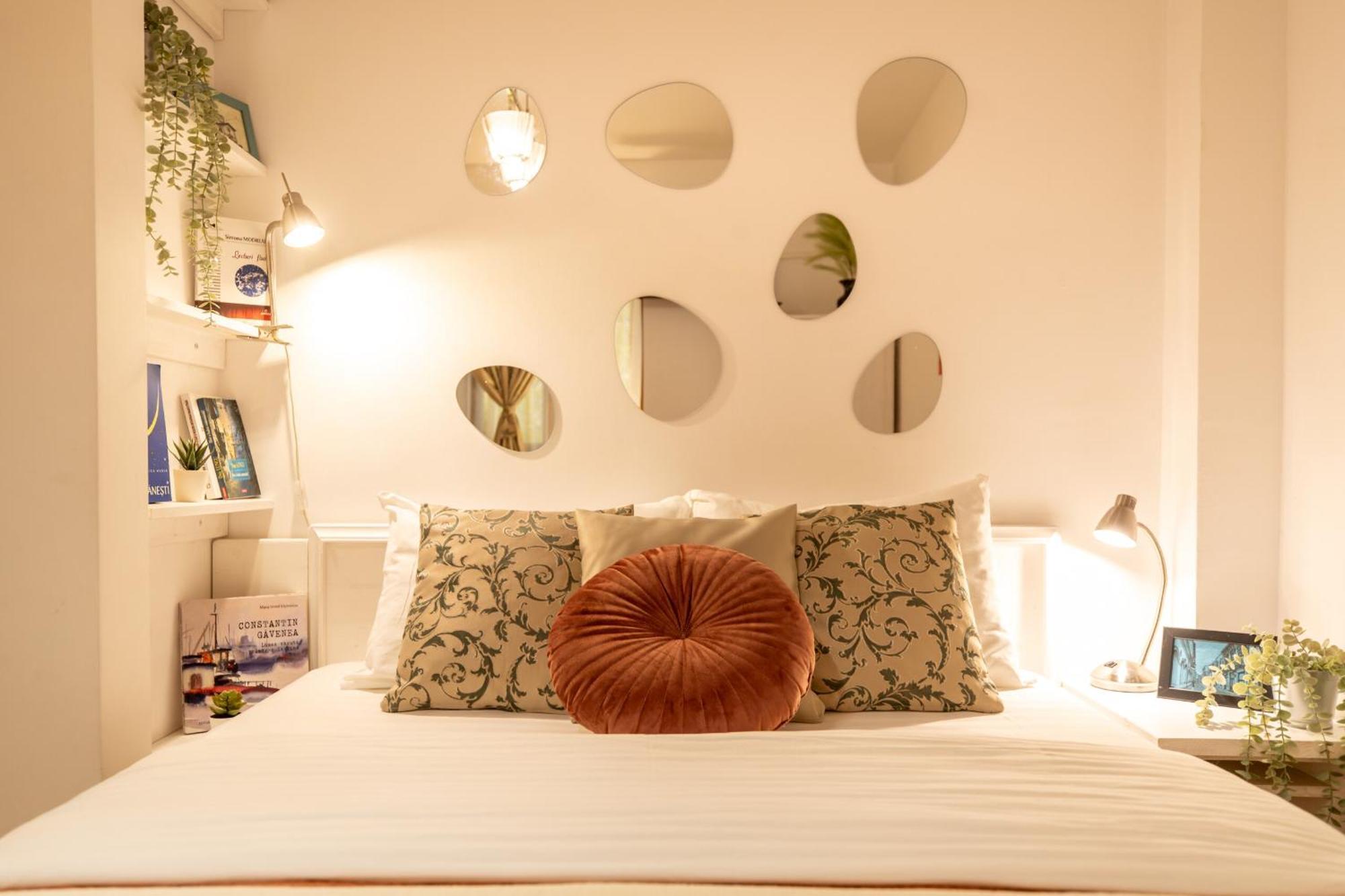 2Br Apartment At Piata Natiunilor Unite: Perfect For City Center Stays Bukarest Kültér fotó