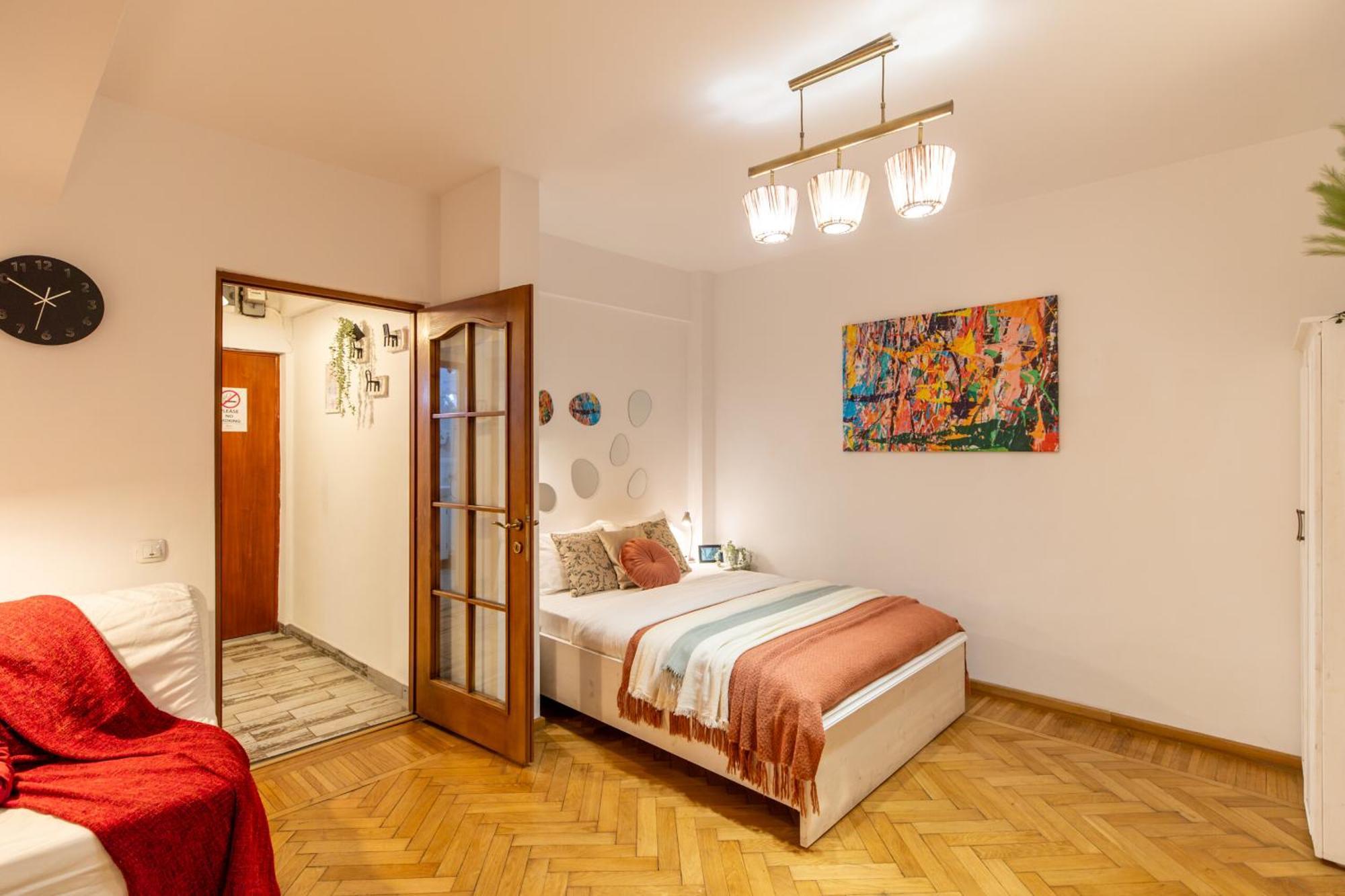 2Br Apartment At Piata Natiunilor Unite: Perfect For City Center Stays Bukarest Kültér fotó