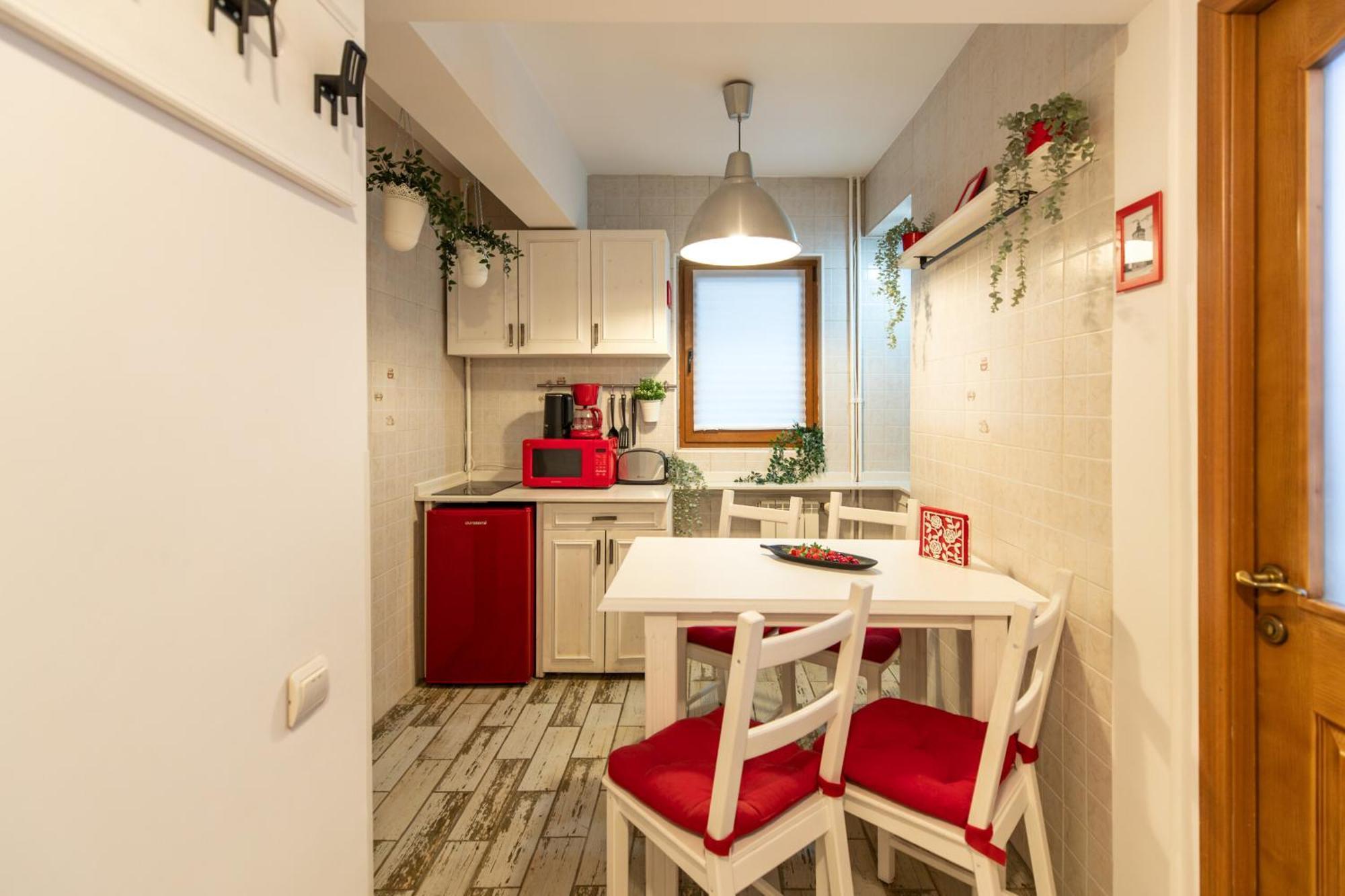 2Br Apartment At Piata Natiunilor Unite: Perfect For City Center Stays Bukarest Kültér fotó