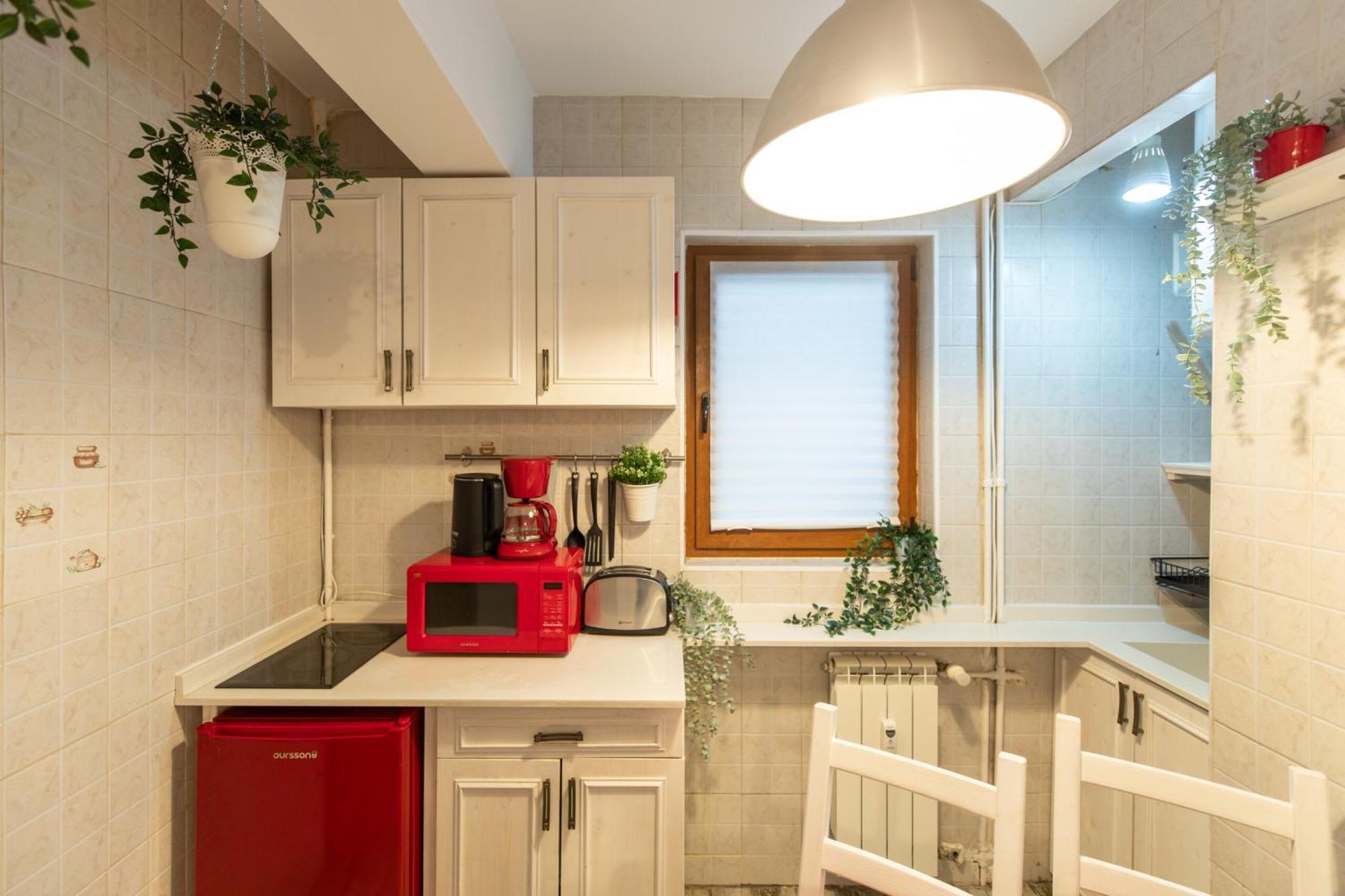 2Br Apartment At Piata Natiunilor Unite: Perfect For City Center Stays Bukarest Kültér fotó