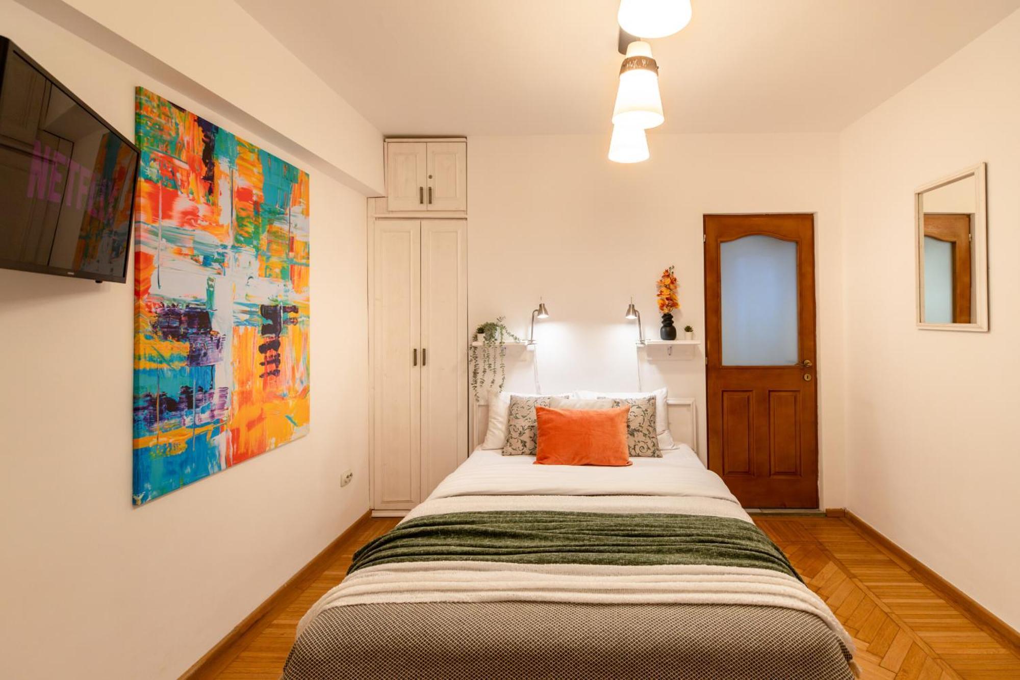 2Br Apartment At Piata Natiunilor Unite: Perfect For City Center Stays Bukarest Kültér fotó