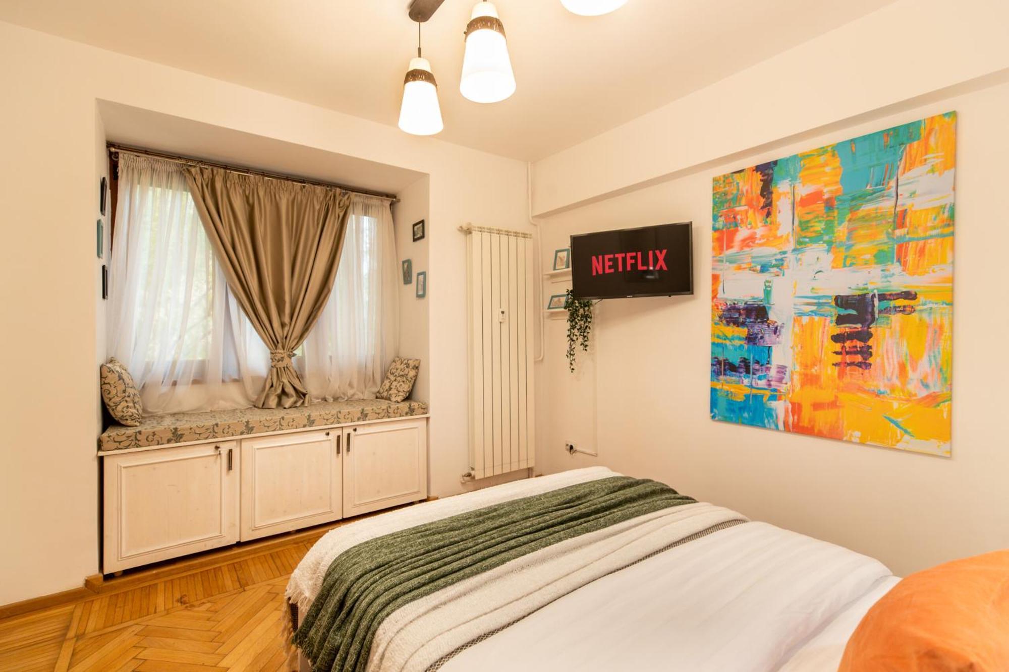 2Br Apartment At Piata Natiunilor Unite: Perfect For City Center Stays Bukarest Kültér fotó